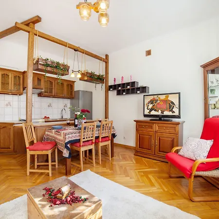 Old Town 3 Apartment *